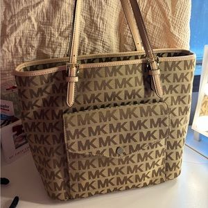Michael Kors light brown shoulder bag